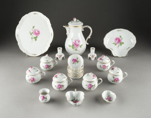 Auktion 141<br>25-TEILIGES RESTSERVICE 'ROTE ROSE'