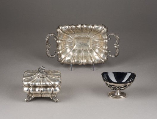 Auction 141<br>HENKELSCHALE, ZUCKERDOSE UND FUßSCHALE