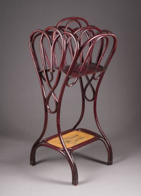 Auction 141<br>THONET MUSIKNOTENSTÄNDER / ZEITUNGSHALTER NR. 11802