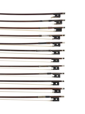 Auction 141<br>KONVOLUT VON ZWÖLF VIOLINBÖGEN