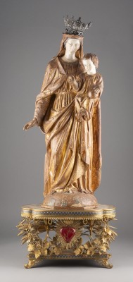Auktion 141<br>GROSSE BEKRÖNTE MADONNA MIT DEM CHRISTUSKIND