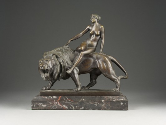 Auction 141<br>'DIE SIEGERIN' (FRAUENAKT AUF EINEM LÖWE REITEND)