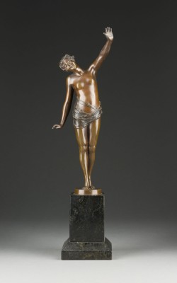 Auktion 141<br>FRAUENAKT MIT ERHOBENEM ARM