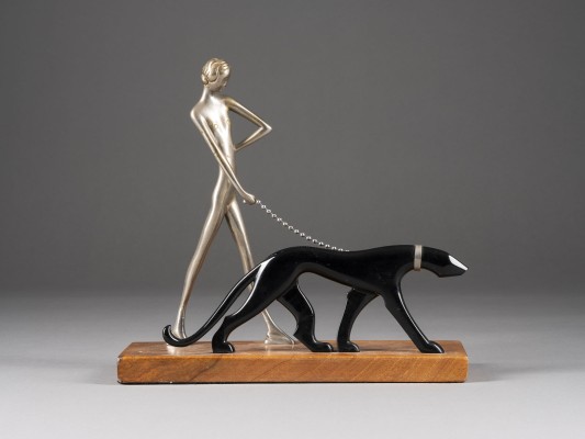 Auktion 141<br>FRAU MIT PANTHER