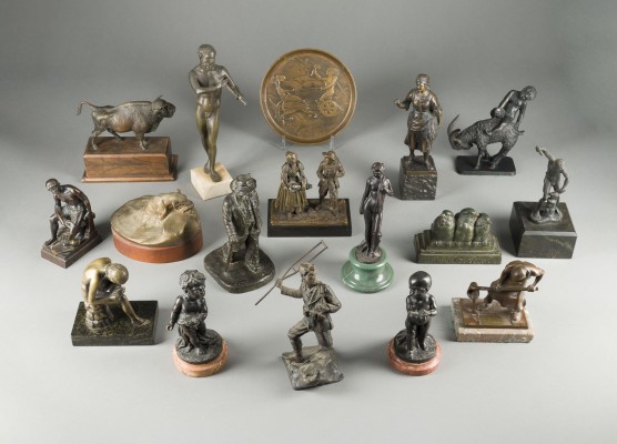 Auktion 141<br>KONVOLUT VON 17 MITTELGROSSFIGURIGEN BRONZEN