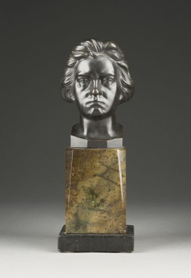 Auction 141<br>BEETHOVEN PORTRAITKOPF