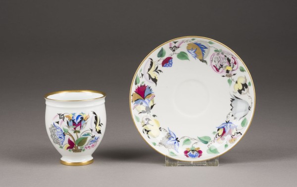 Auction 142<br>SELTENE SOWJET-PROPAGANDA-TASSE MIT UNTERTASSE