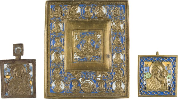 Bild SAMMLUNG VON DREI BRONZE-IKONEN: GOTTESMUTTER VON KASAN SOWIE VON TICHWIN UND GOTTESMUTTER DES ZEICHENS