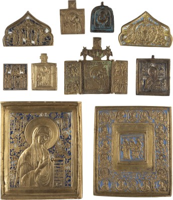 Bild SAMMLUNG VON ZEHN BRONZE-IKONEN: GOTTESMUTTER VON KASAN UND AUS EINER DEESIS, AUSGEWÄHLTE HEILIGE SOWIE ZWEI FRAGMENTE