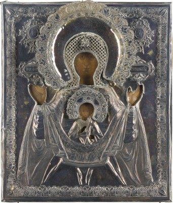Auction 142<br>IKONE MIT DER GOTTESMUTTER DES ZEICHENS (ZNAMENIE) MIT OKLAD