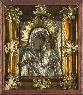 Auction 142<br>IKONE MIT DER GOTTESMUTTER VON TICHWIN (TICHWINSKAJA) IM KIOT