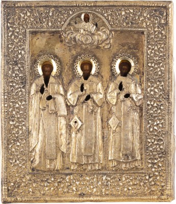 Auction 142<br>IKONE MIT DEN DREI ORTHODOXEN KIRCHENVÄTERN MIT OKLAD