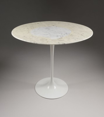 Auktion 144<br>'PEDESTAL' BEISTELLTISCH MODELL '161'