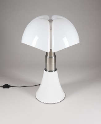 Auction 144<br>GROSSE TISCHLEUCHTE MODELL '620 - PIPISTRELLO'