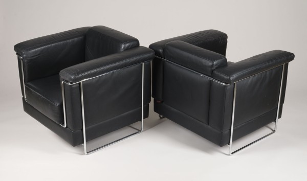 Auction 144<br>PAAR LEDER SESSEL MODELL 'CARAT'