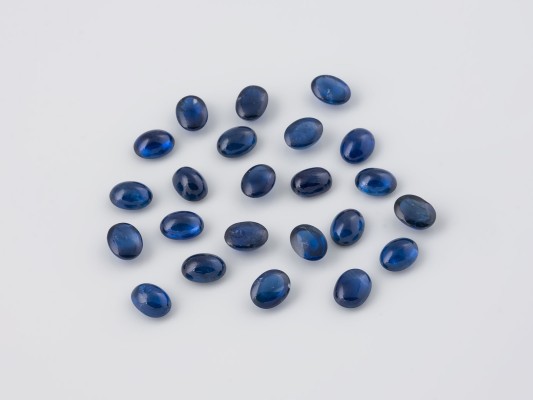 Bild SAPHIR CABOCHON KONVOLUT