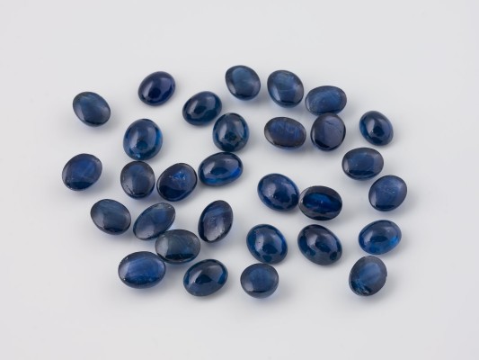 Picture SAPHIR CABOCHON KONVOLUT