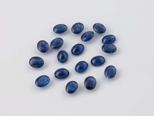 Picture SAPHIR CABOCHON KONVOLUT