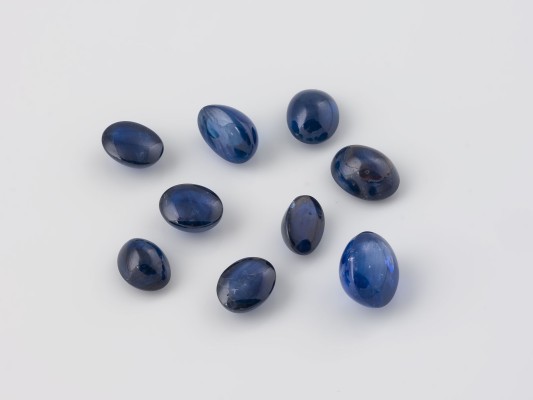 Picture SAPHIR CABOCHON KONVOLUT