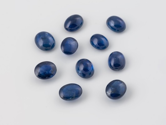 Picture SAPHIR CABOCHON KONVOLUT