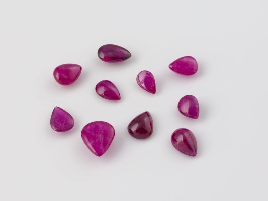 Picture RUBIN CABOCHON KONVOLUT