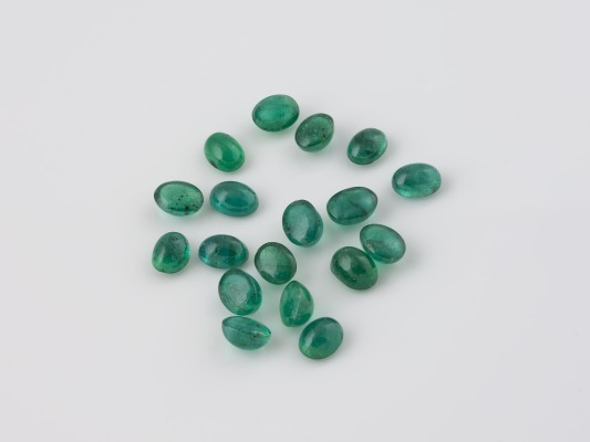 Picture SMARAGD CABOCHON KONVOLUT