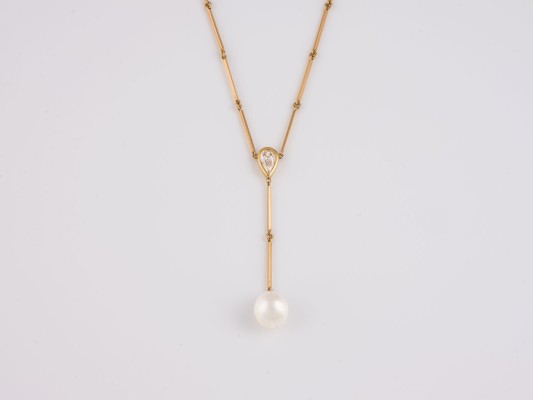 Auction <br>PERLEN COLLIER