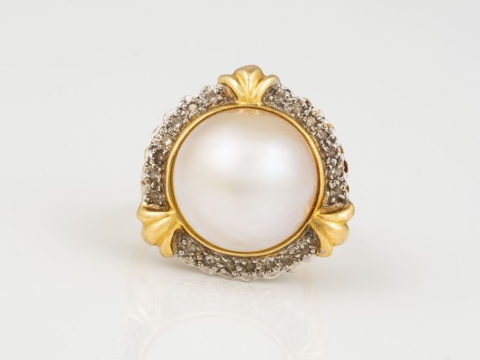 Auction <br>PERLEN RING