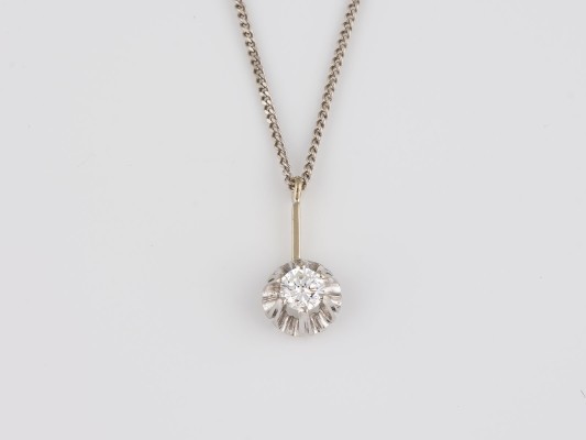 Picture BRILLANT COLLIER