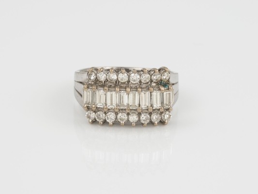Auction <br>DIAMANT RING