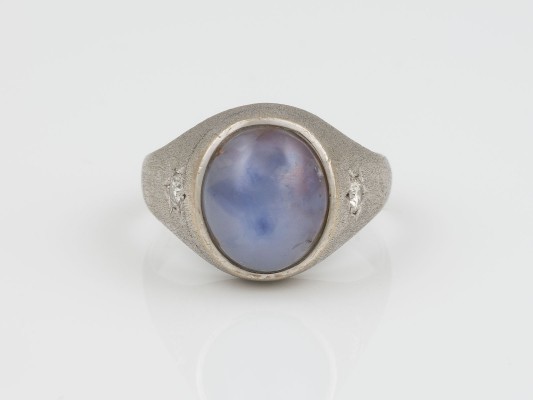 Auction <br>SAPHIR RING