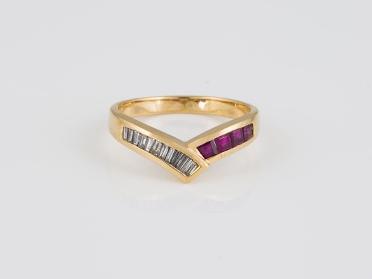 Picture EDELSTEIN RING