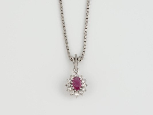 Auktion <br>RUBIN ANHÄNGER + KETTE