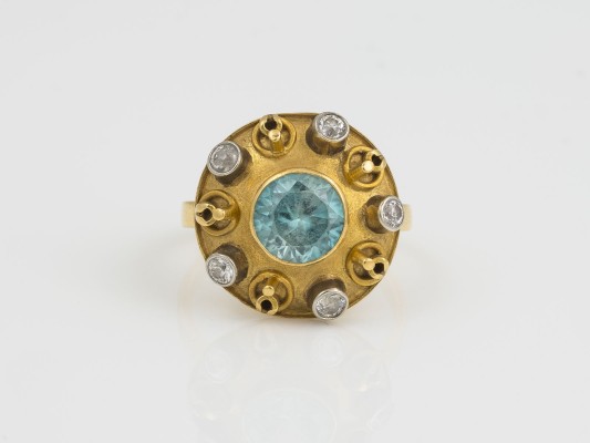 Auktion <br>EDELSTEIN RING