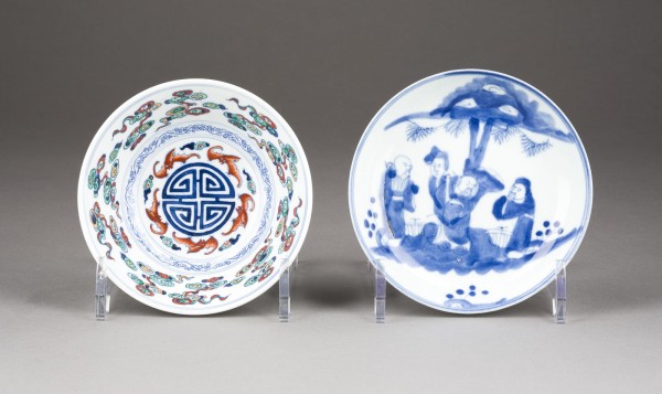 Auction 143<br>EINE DOUCAI-SCHALE UND EIN BLAU-WEISSES TELLER