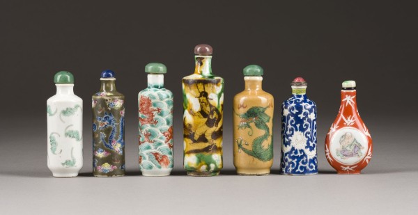 Auction 143<br>SIEBEN SNUFFBOTTLES AUS PORZELLAN
