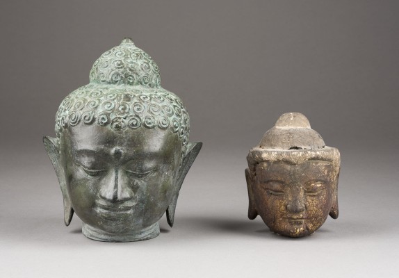 Auktion 143<br>ZWEI KÖPFE VON BUDDHA