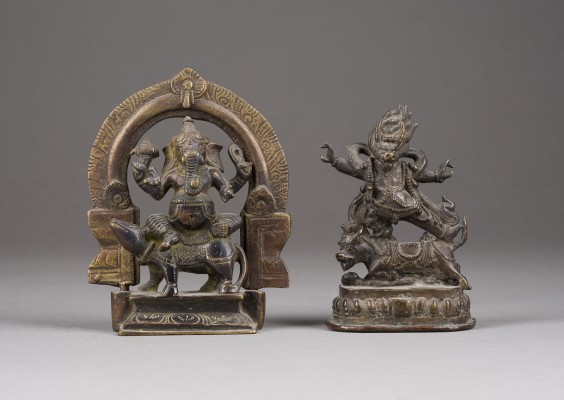 Auktion 143<br>ZWEI BUDDHISTISCHEN FIGUREN AUS BRONZE