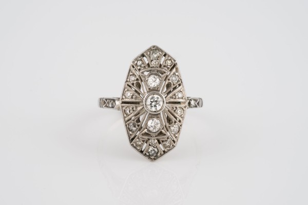 Auction 146<br>ART DÉCO DIAMANT RING