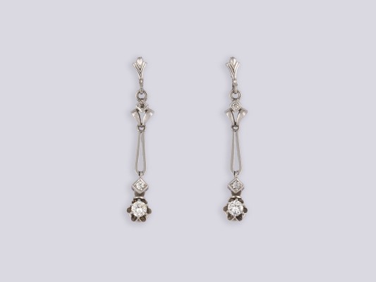 Auction 146<br>PAAR DIAMANT OHRHÄNGER
