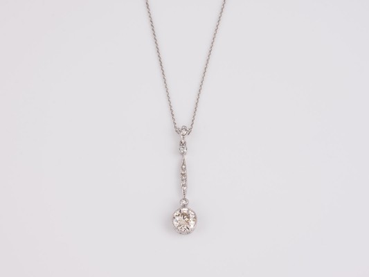 Auktion 146<br>DIAMANT ANHÄNGER MIT KETTE