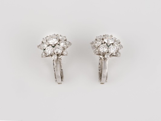 Auction 146<br>PAAR BRILLANT OHRCLIPS