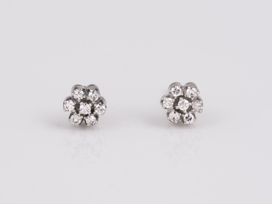 Auction 146<br>DIAMANT OHRSTECKER