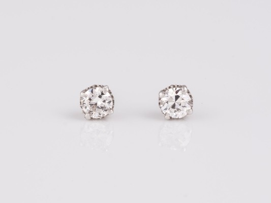 Auction 146<br>PAAR BRILLANT OHRSTECKER