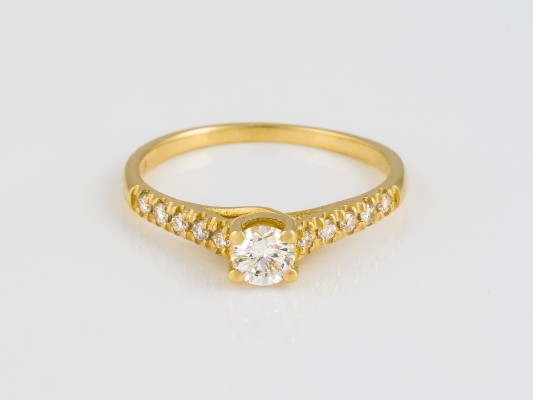 Auction 146<br>BRILLANT RING