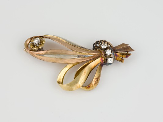 Auction 146<br>DIAMANT BROSCHE