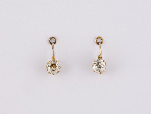 Auction 146<br>PAAR DIAMANT OHRRINGE