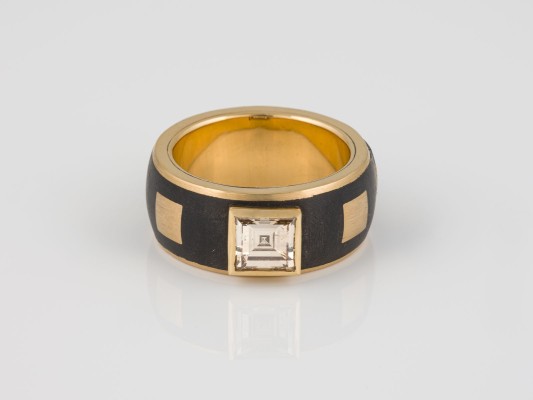 Auction 146<br>MODERNER DIAMANT RING