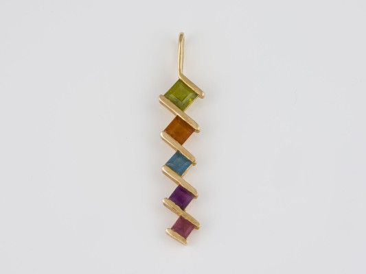 Auction 146<br>REGENBOGEN ANHÄNGER