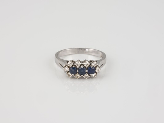 Auktion 146<br>SAPHIR RING